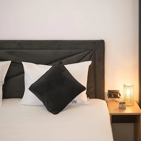 La Bella In Odyssey Pools Parking Apartament *